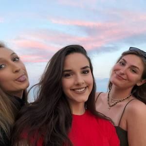 Meet your Posher, Krissy